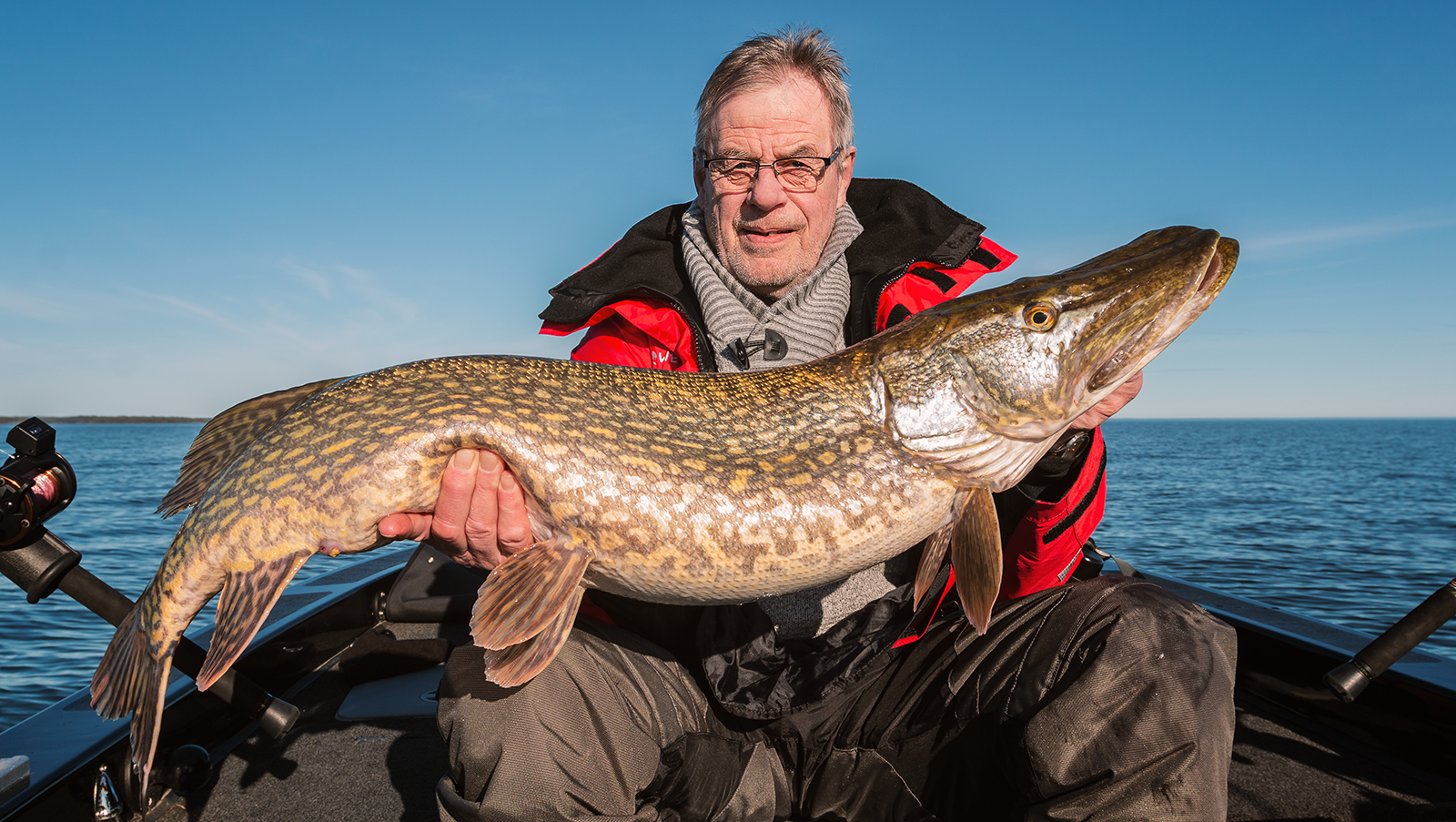 Läs mer om artikeln Pappa bänder Vänerngris